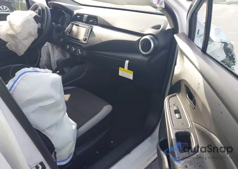 2025 Nissan Versa 1.6 S z USA, uszkodzony, nr VIN 3N1CN8DV9SL855260